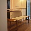 Banca premium din lemn masiv de frasin Yamask, 160x43x42 cm Banca premium din lemn masiv de frasin Yamask, 160x43x42 cm
