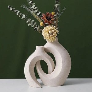 Vaza din ceramica Sarah, 16.2 cm x 21.5 cm x 3.3 cm / 13.8 cm x 17.6 cm x 2.4 cm, Homedit