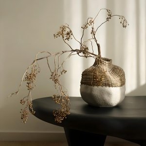 vaza ceramica loura, 24 x 22 x 22 cm, alb + bej, homedit