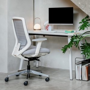 Masă dining Luuke din oțel carbon – 120×70×73 cm | Homedit