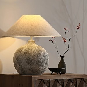 Lampă ceramică Mark cu abajur textil – iluminat decorativ| HOMEDIT