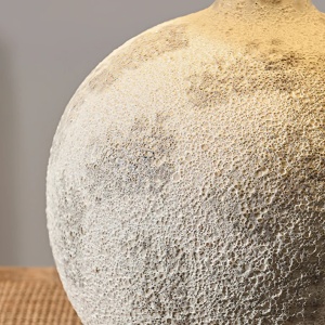 Lampă ceramică Mark cu abajur textil – iluminat decorativ| HOMEDIT