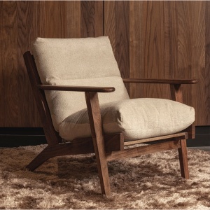 Fotoliu Lorn din lemn masiv și bouclé deschis – design nordic elegant | Homedit