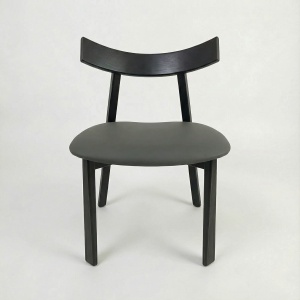 Scaun premium Golian din lemn masiv, piele gri, Homedit