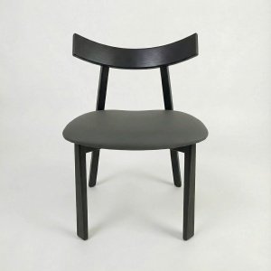 Scaun premium Golian din lemn masiv, piele gri, Homedit