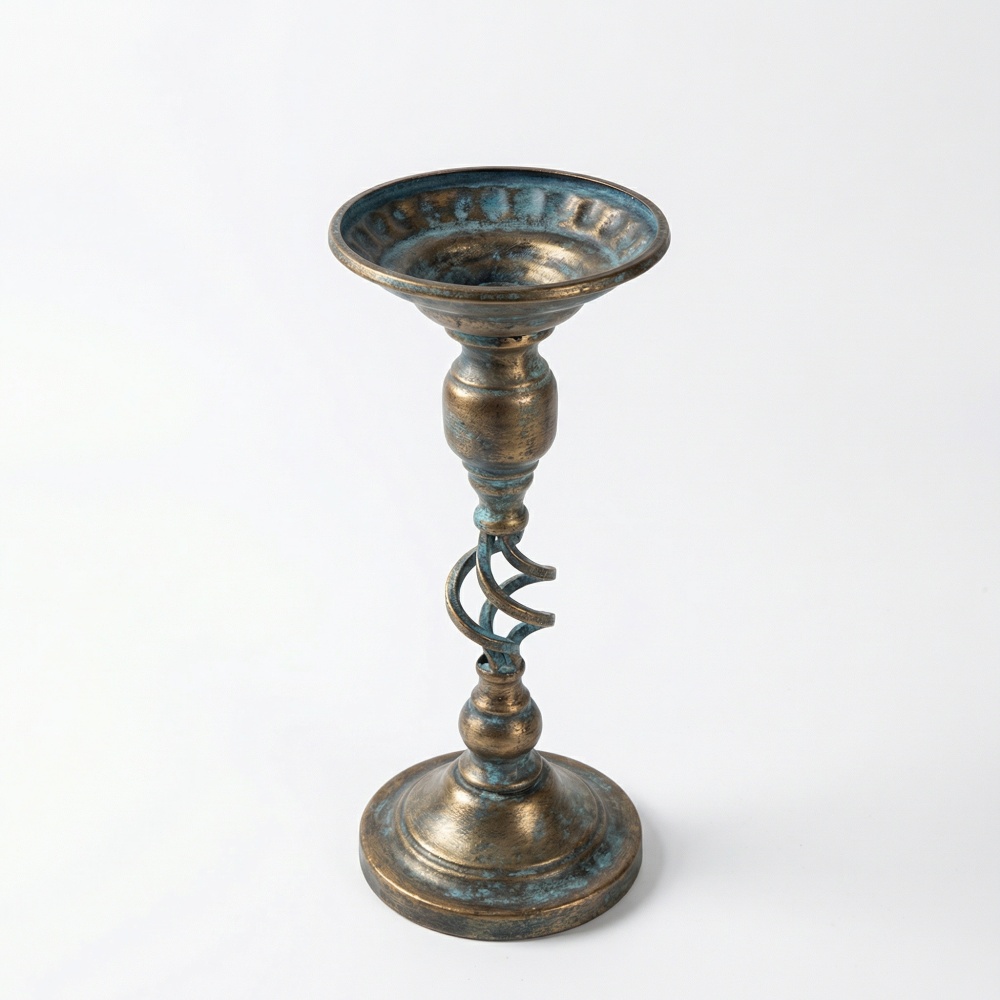 Sfeșnic decorativ din fier, 16,5 x 16,5 x 38,5 cm  Bry, homedit