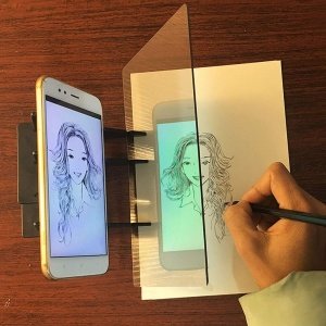 Plansa pentru schitarea desenelor, Homedit