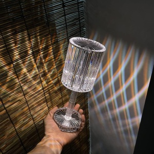 Lampa 3D cu lumina calda si rece, lampa cristal pentru masa, Homedit